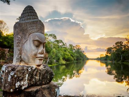 Sunrise Angkor Wat Small Group tour