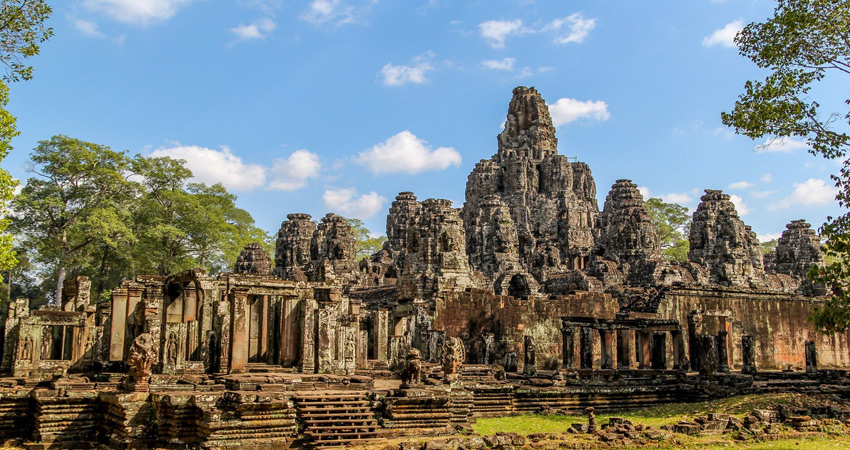 Bayon Temple Tour