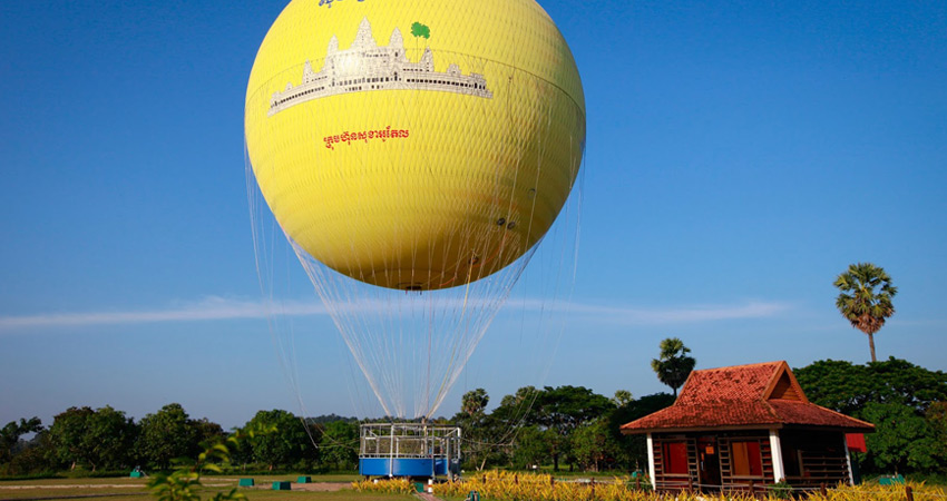 Angkor Balloon Flying