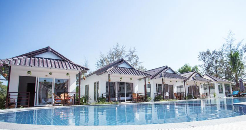 Sea Breeze Resort
