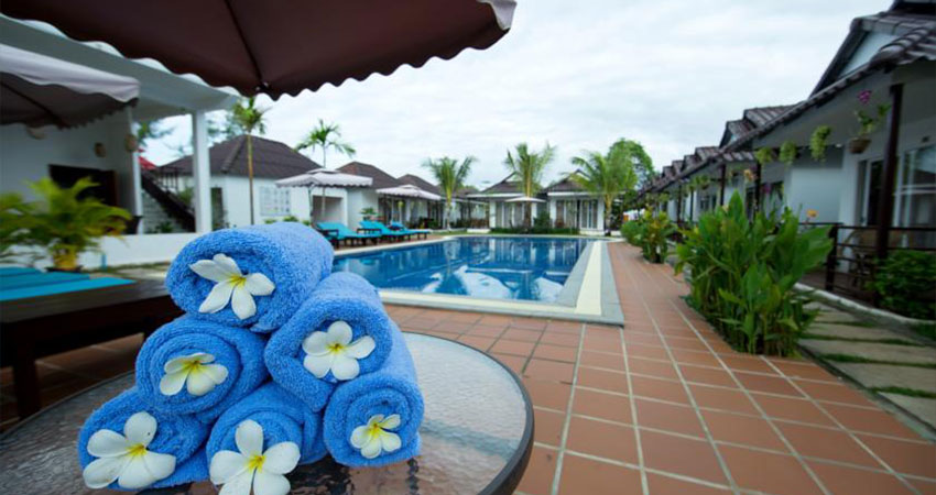 Sea Breeze Resort