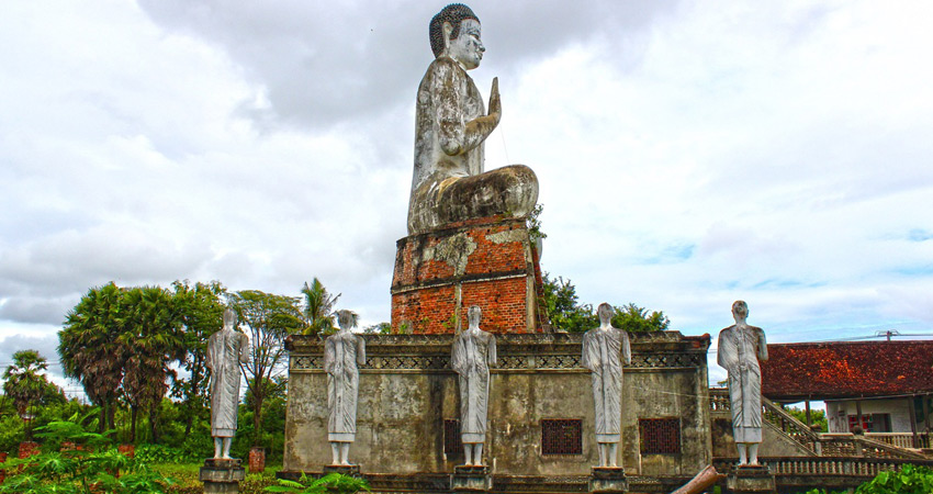 Wat Ek Phnom